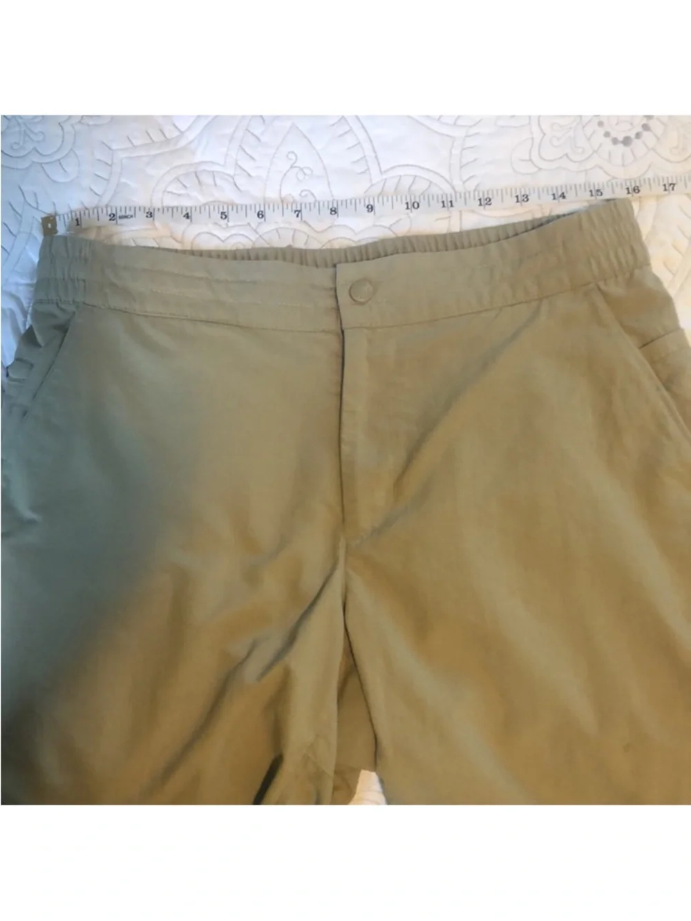 The North Face Paramount Horizon Hiking Adventure Athletic Tan Shorts Medium